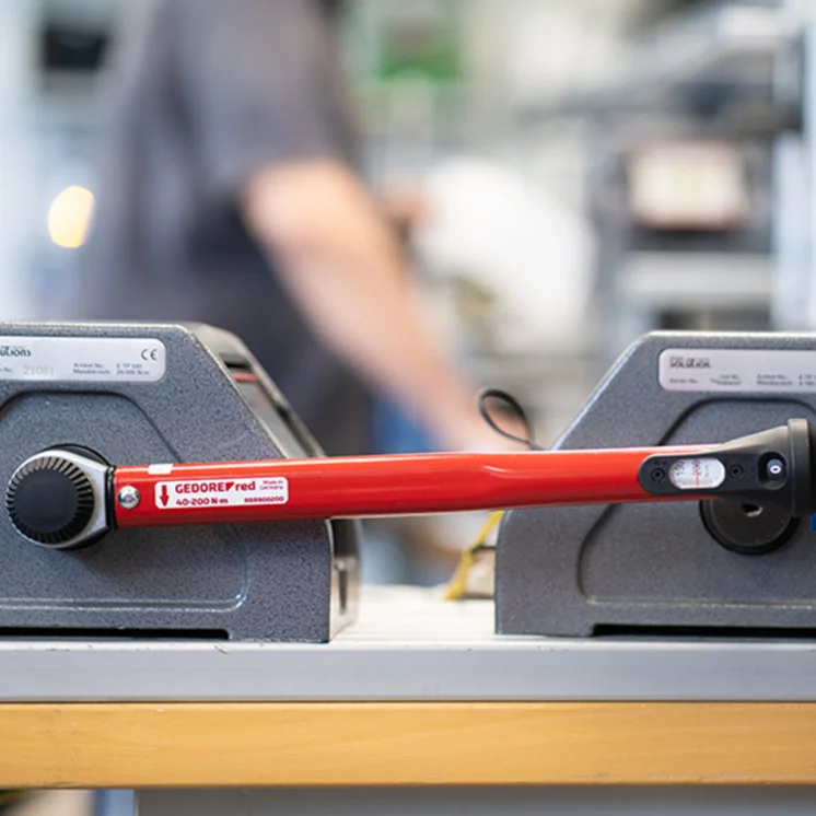 GEDORE red torque calibration in a DAkkS laboratory
