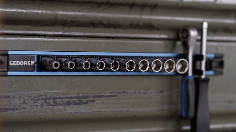 Magnetische Halterung für Steckschlüsseleinsätze und Steckschlüssel