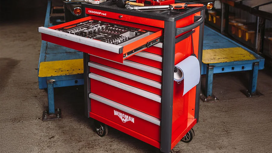 GEDORE red Werkzeugwagen Mechanic mit geöffneter Schublade